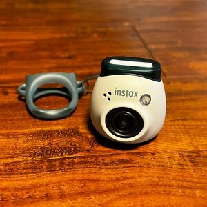 Fujifilm INSTAX Pal Digital Camera – Near Mint – Barely Used – App Compatible